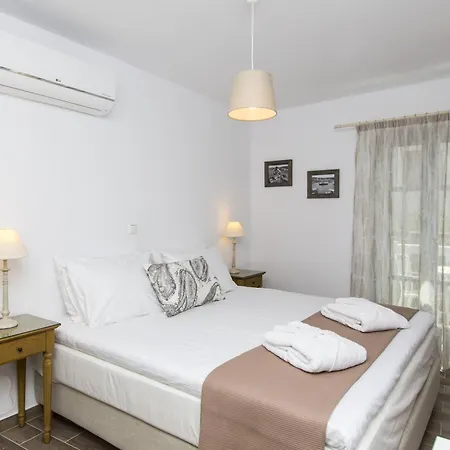 Castle Mansions 4* Naxos City