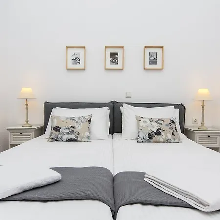 Castle Mansions Apart-hotel 4*