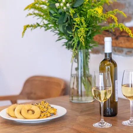 Castle Mansions Apart-hotel 4*