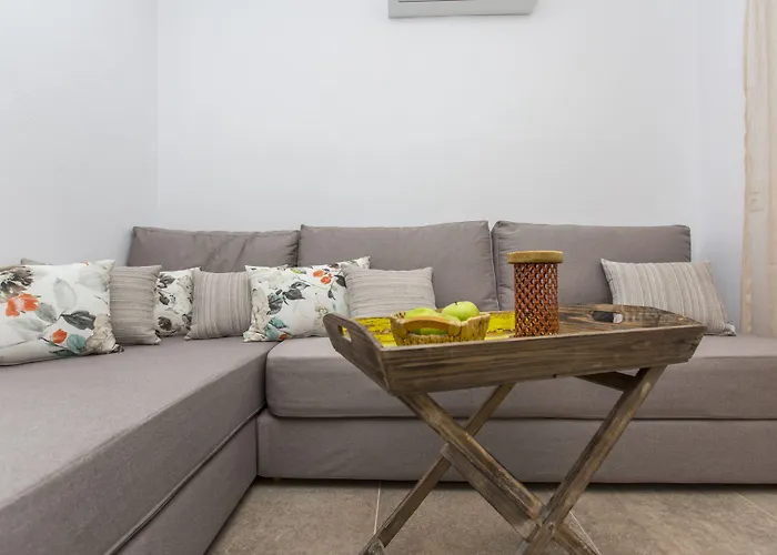 Castle Mansions 4* Naxos City