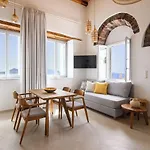 Castle Mansions Aparthotel