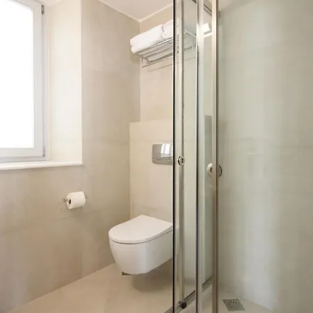 아파트호텔 Castle Mansions 4*