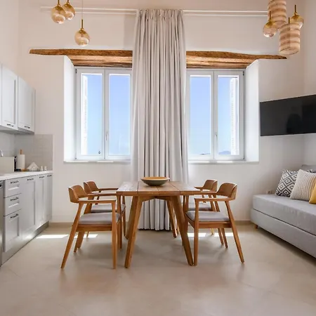 Castle Mansions 4* Naxos City